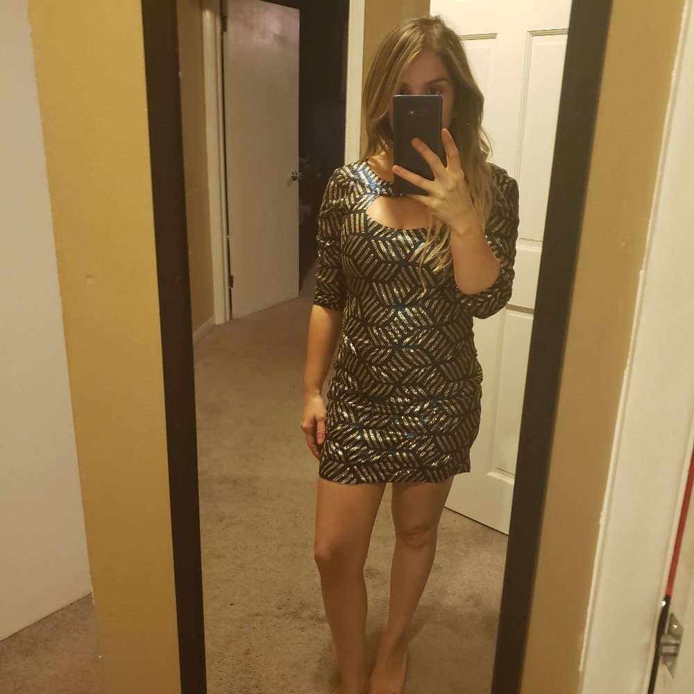 Sequence night out dress - Picture 2 of 3